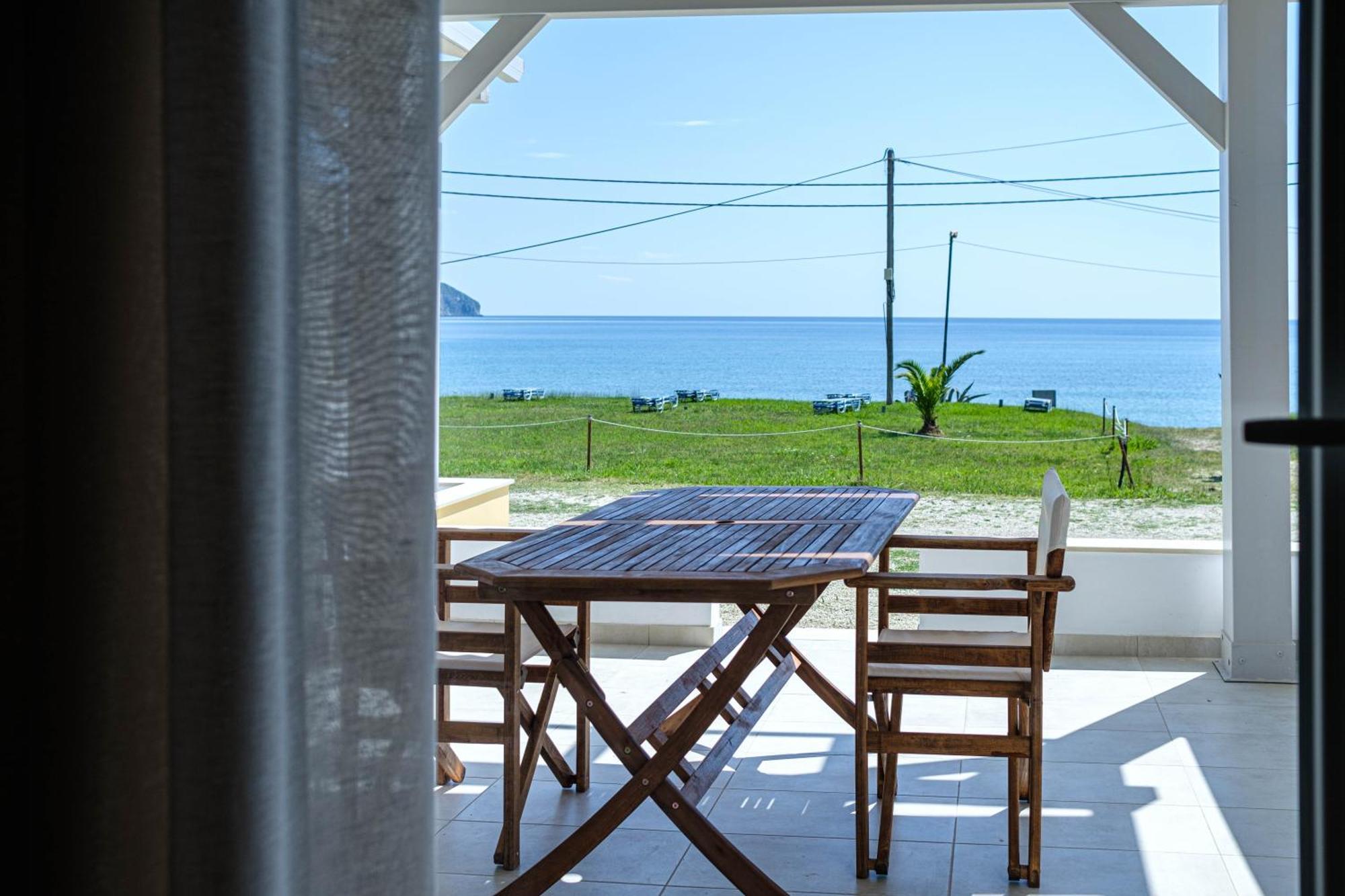 Hotel Elias & Vasili House à Agios Georgios Pagon Extérieur photo