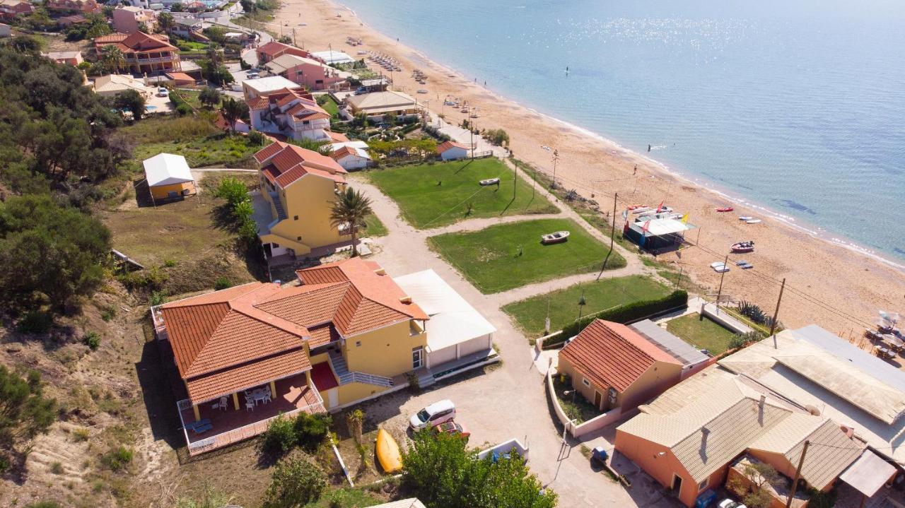Hotel Elias & Vasili House à Agios Georgios Pagon Extérieur photo